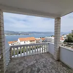 Nena In Dalmatia شقة