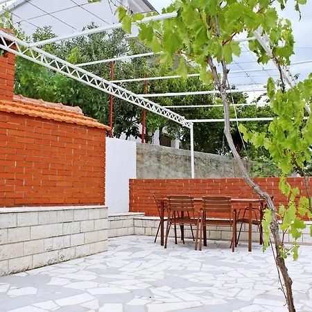 Nena In Dalmatia 아파트 *