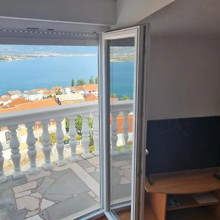 Nena In Dalmatia Апартаменты Трогир